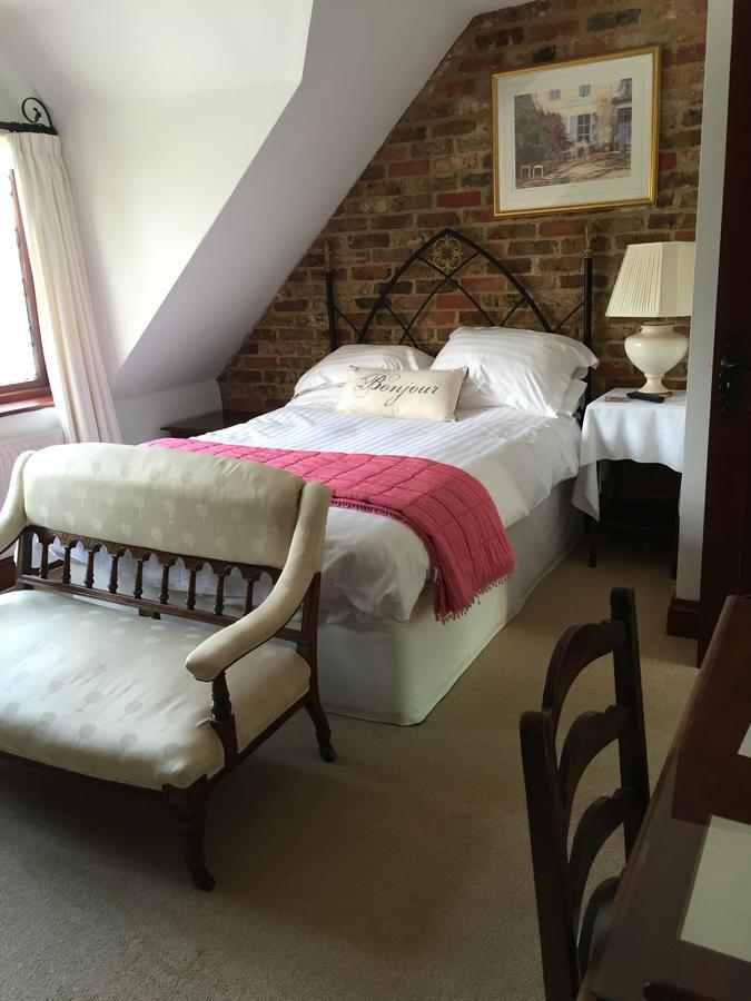 Tudor Place Bed & Breakfast Winnersh Dış mekan fotoğraf