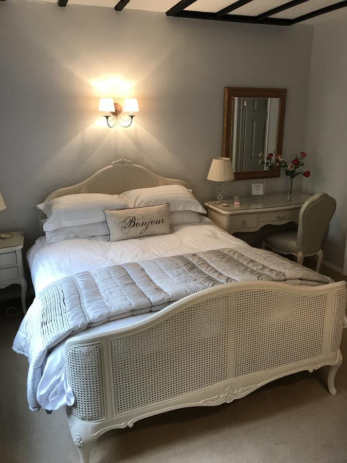 Tudor Place Bed & Breakfast Winnersh Dış mekan fotoğraf