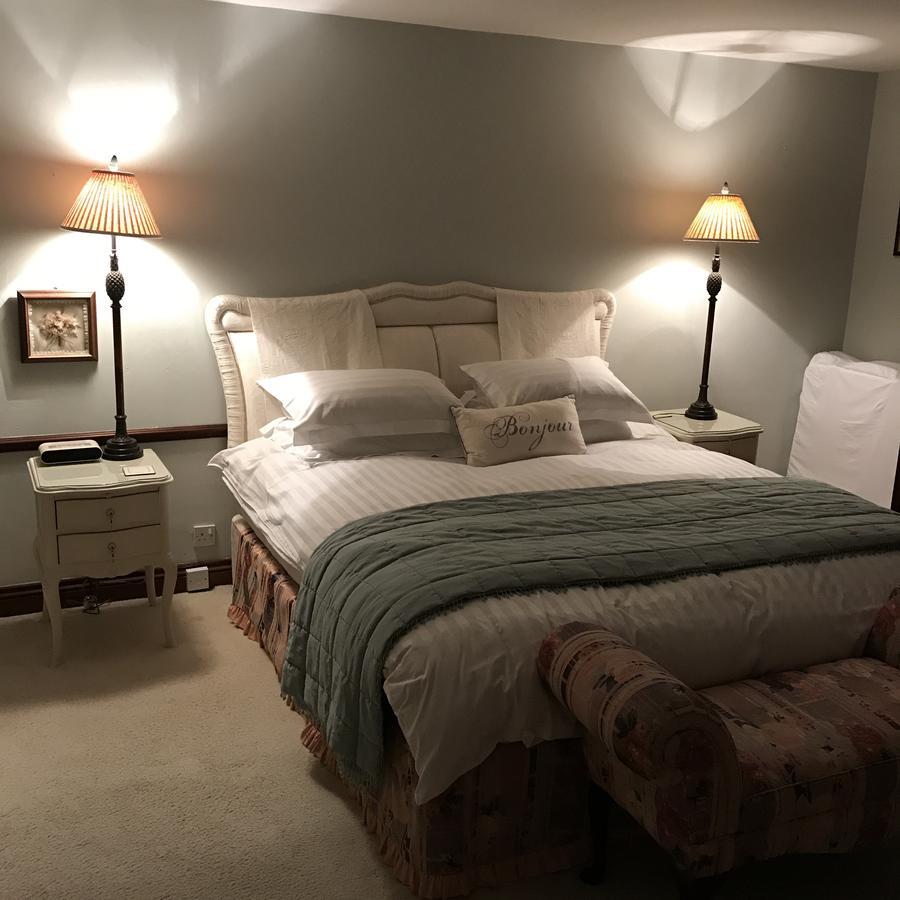 Tudor Place Bed & Breakfast Winnersh Dış mekan fotoğraf