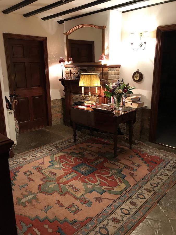 Tudor Place Bed & Breakfast Winnersh Dış mekan fotoğraf